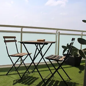 Couette-café Bariairport, Bari